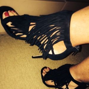 Steve Madden fringe black heels